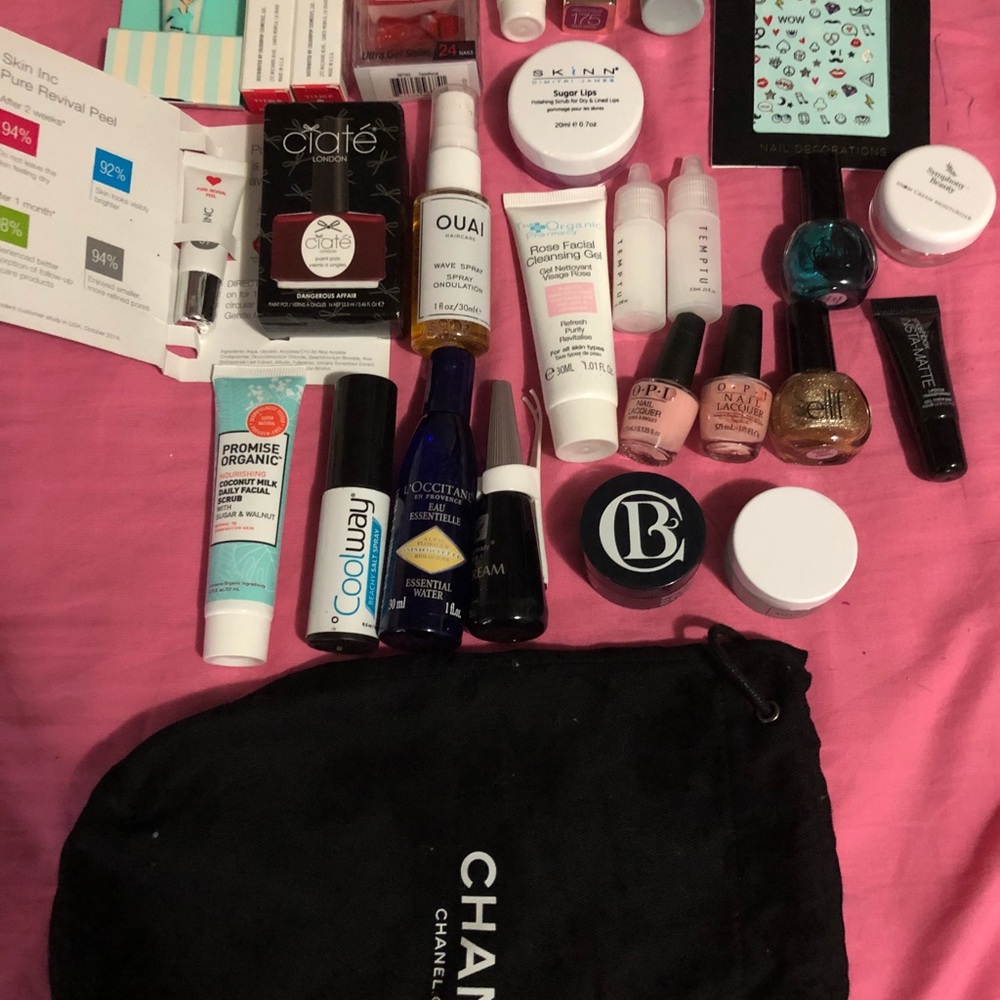 Sample & full size makeup bundle